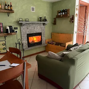 Alpaca's House: Green, Animals & View Bellano